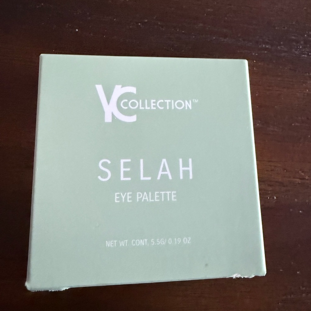 Makeup bundle - Picture 4 of 6